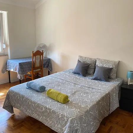 Perto Aeroporto 2 リスボン