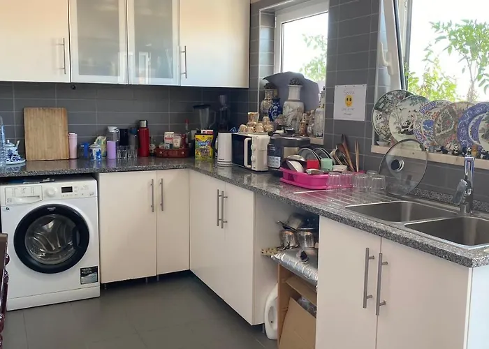 Quarto em Acomodações Particulares Perto Aeroporto 2 *